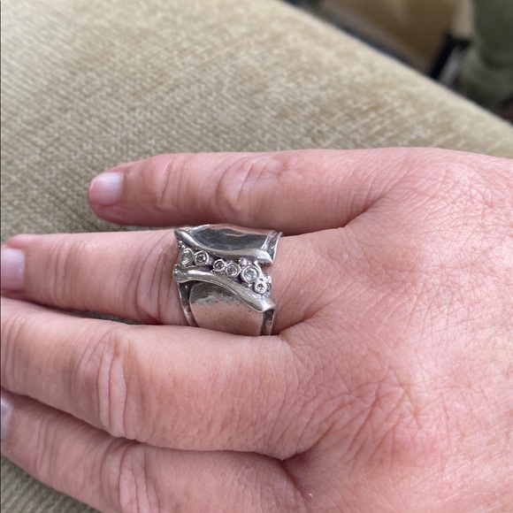 Silpada Cubic Zirconia Hand Hammered Sterling Ring R1441.   Size 8 - Picture 9 of 9